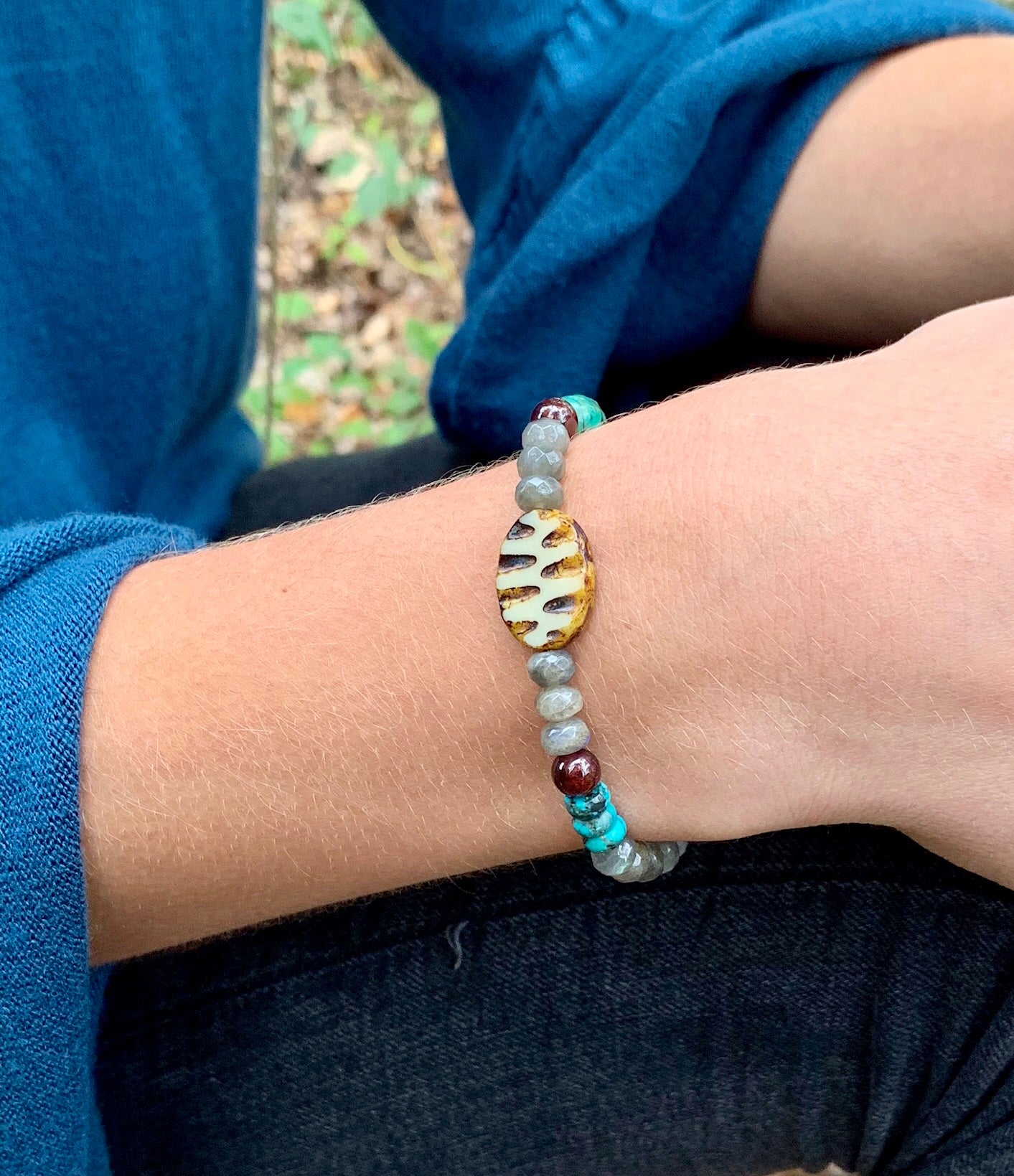 Labradorite, African turquoise and garnet bead Bracelet