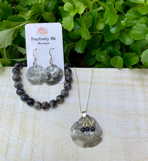 Shell and Agate Sterling Silver Necklace